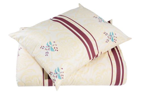 Pamut ágyneműhuzat BASIC LAGIRI borvörös (1)