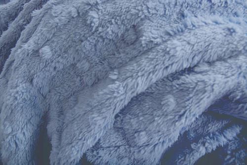 Mikroplüss takaró SPOTA 150x200 cm (3)