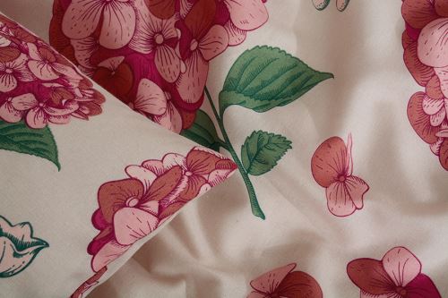 Pamut ágyneműhuzat BASIC ORTENSA málna (3)