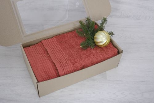 Ajándékcsomagok törölköző és fürdőlepedő DESA tégla