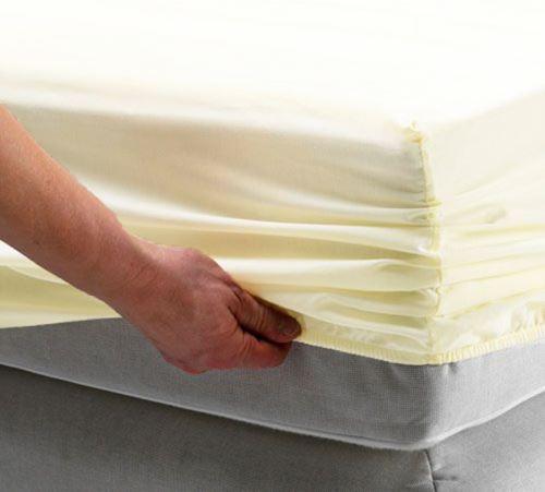 AKCIÓ! Jersey lepedő EKONOM 90x200 cm krémszínű (1)